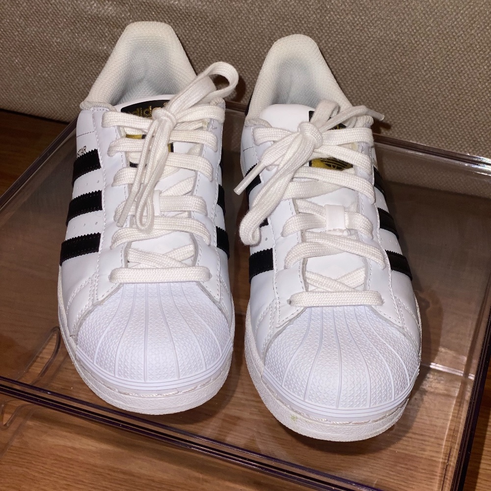 Adidas Classic Superstar Sneakers - Picture 3 of 8